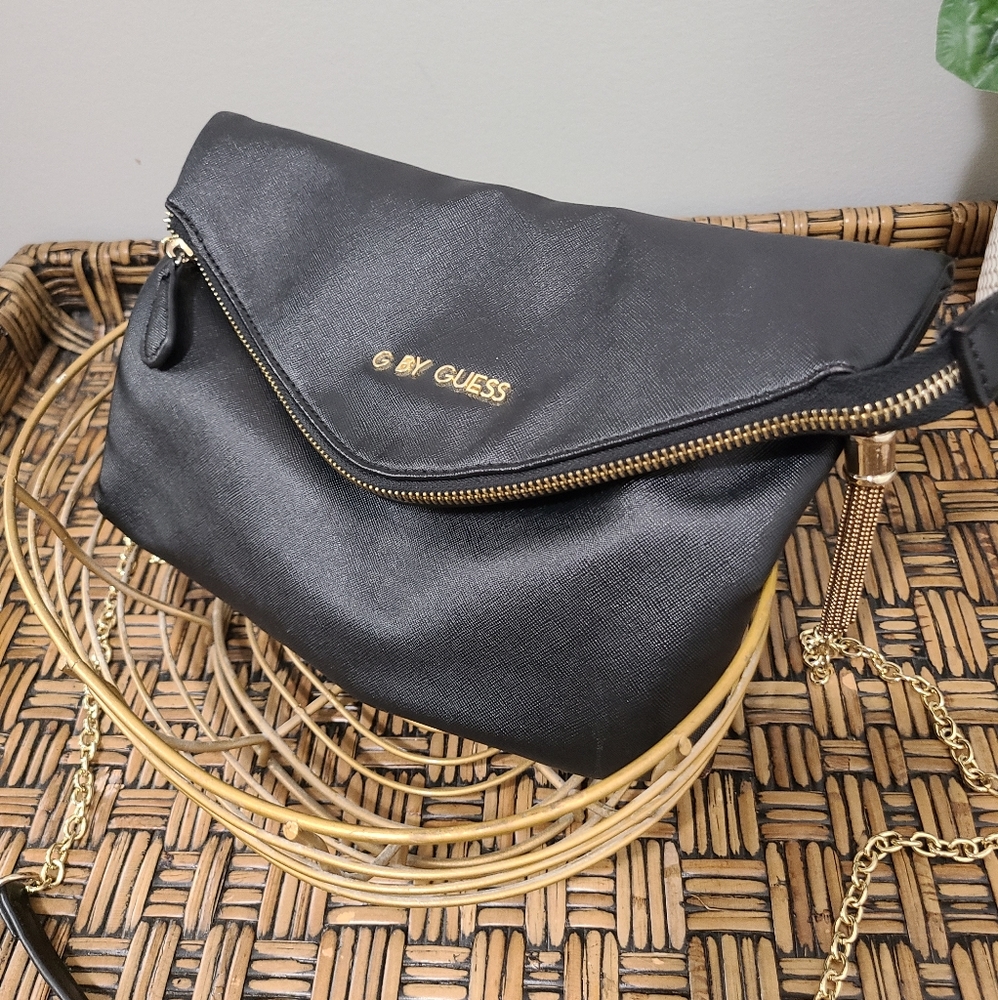 G by Guess Crossbody Pouch Purse in Black